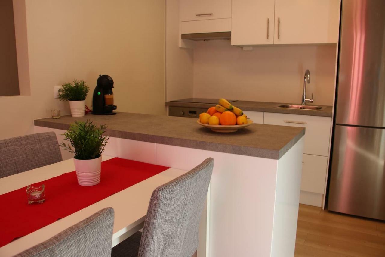 Casa Tomas - Lovely Townhouse In كامبريلس المظهر الخارجي الصورة
