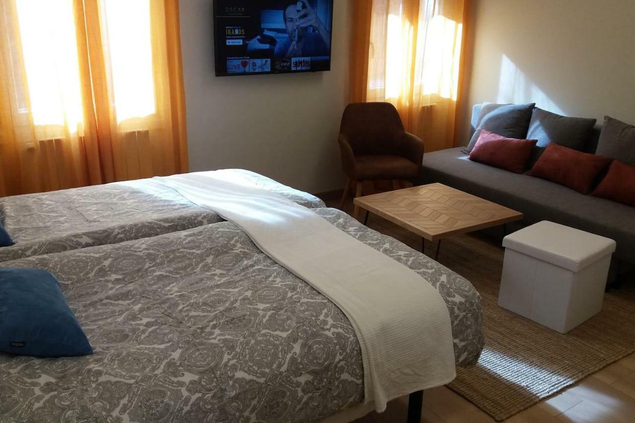 Casa Tomas - Lovely Townhouse In كامبريلس المظهر الخارجي الصورة